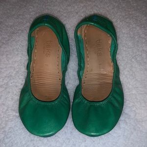 Clover Green Tieks
